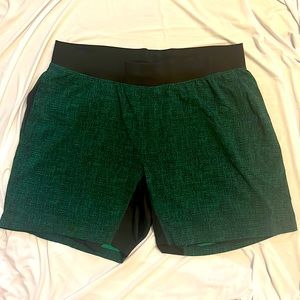 Lululemon Lined Short XXL Green Black